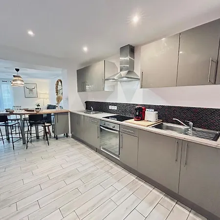 Maison De Charme 8 Chambres, 8 Salle De Bain * ריימס