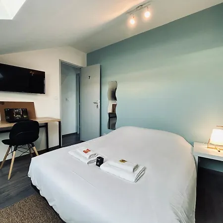 Maison De Charme 8 Chambres, 8 Salle De Bain *