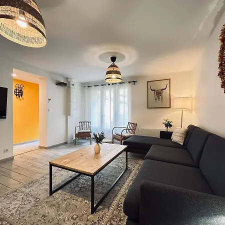 Maison De Charme 8 Chambres, 8 Salle De Bain *