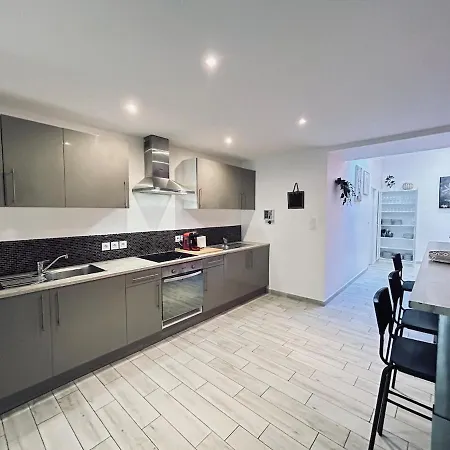 Maison De Charme 8 Chambres, 8 Salle De Bain *