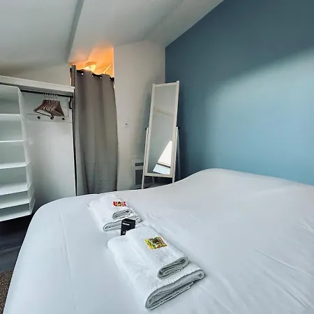 דירה Maison De Charme 8 Chambres, 8 Salle De Bain ריימס