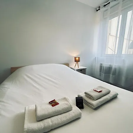 Maison De Charme 8 Chambres, 8 Salle De Bain *