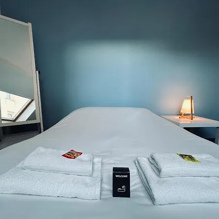 Apartment Maison De Charme 8 Chambres, 8 Salle De Bain Reims