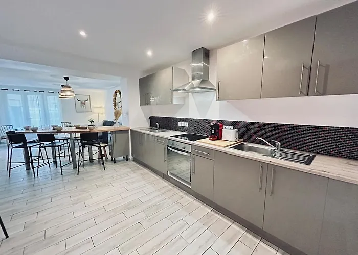 Maison De Charme 8 Chambres, 8 Salle De Bain * Reims