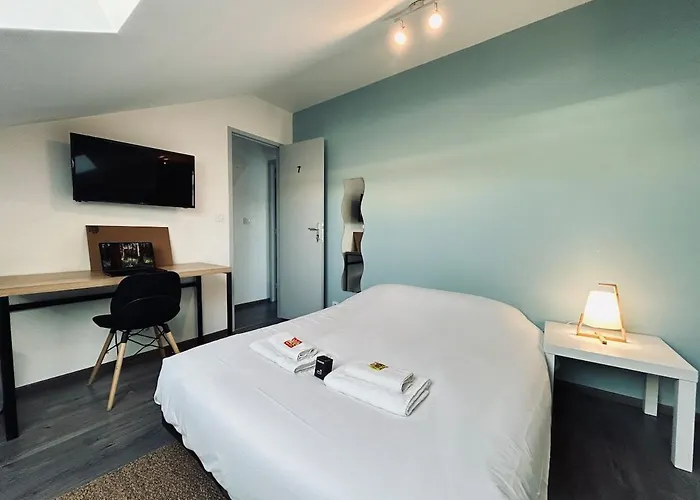 Maison De Charme 8 Chambres, 8 Salle De Bain *