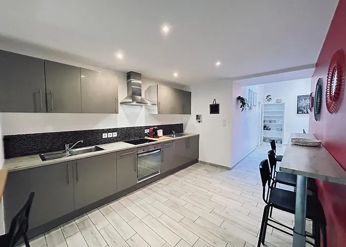 Maison De Charme 8 Chambres, 8 Salle De Bain *