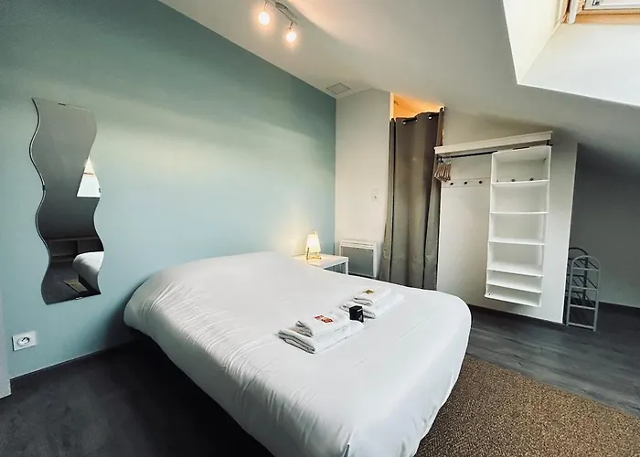 Maison De Charme 8 Chambres, 8 Salle De Bain Apartment *