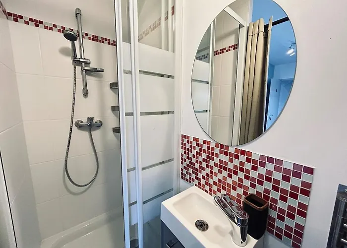 Maison De Charme 8 Chambres, 8 Salle De Bain Apartment Reims